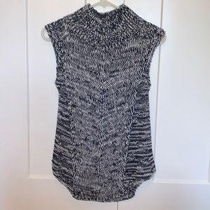 White House Black Market knit sweater vest size small.